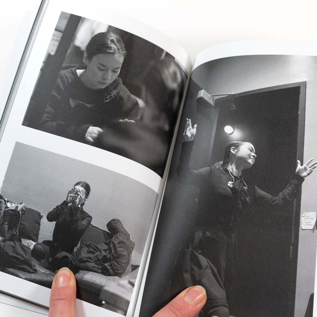 Ebru Yildiz: Phosphene 03 Zine